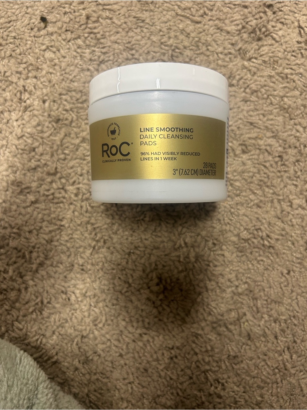 RoC Line Smoothing Daily Cleansing Pads — White with Gold Label
